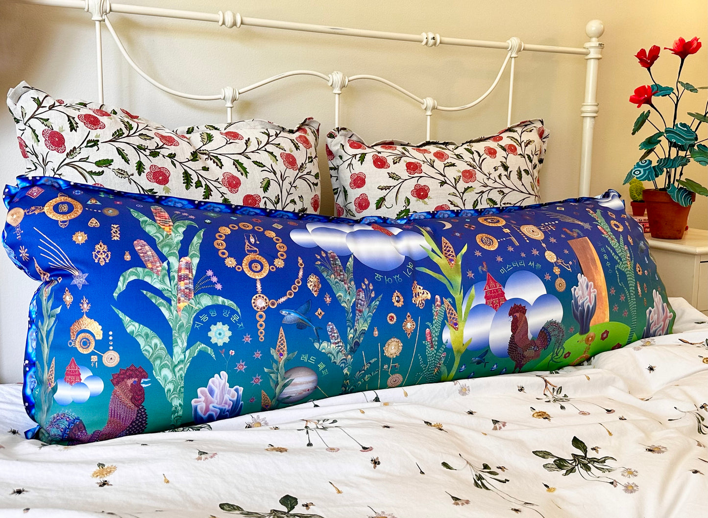 The Crop Circles Jumbo Pep Body Pillow