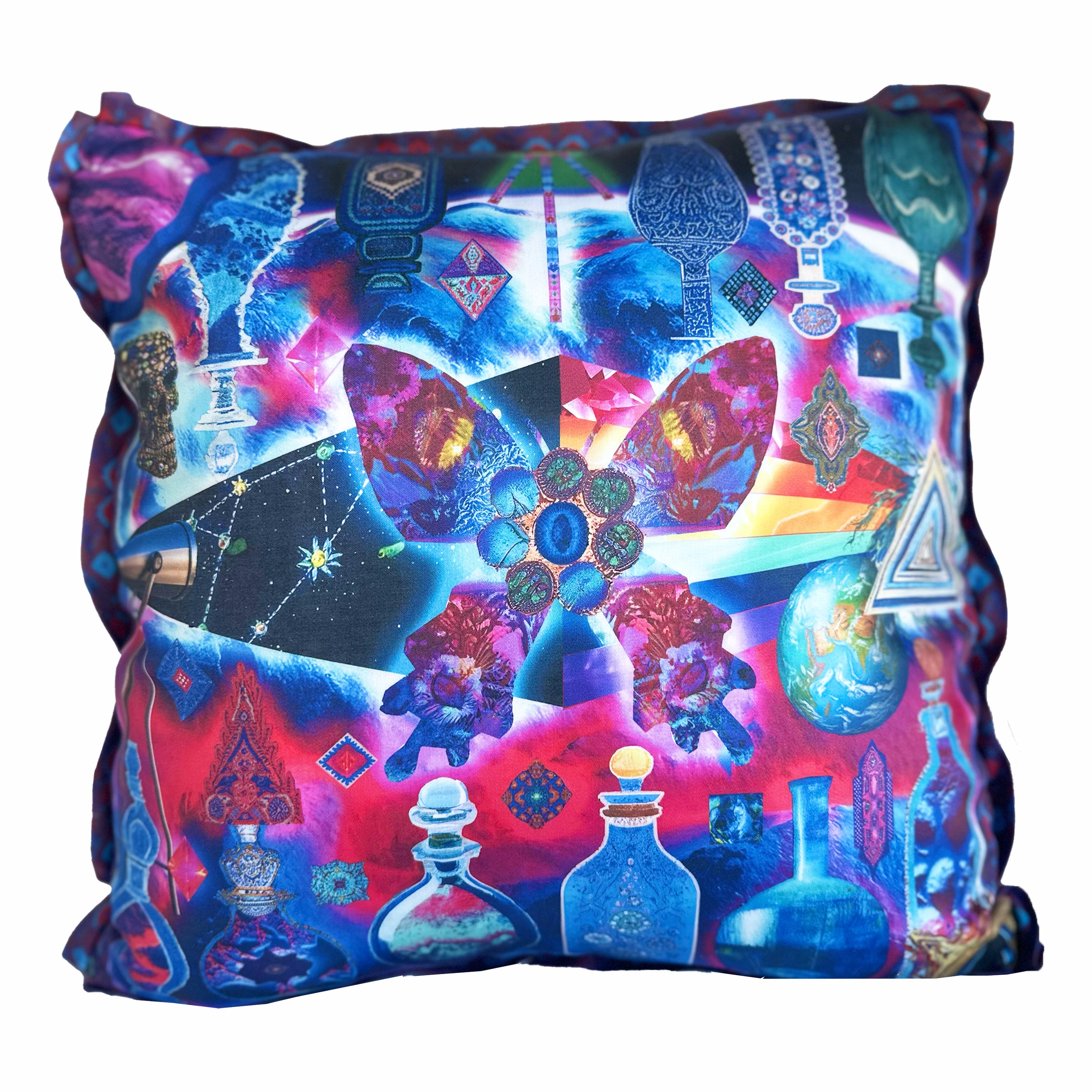 The Sciences Pillow 🧬☢⋆.˚⚕⚛︎
